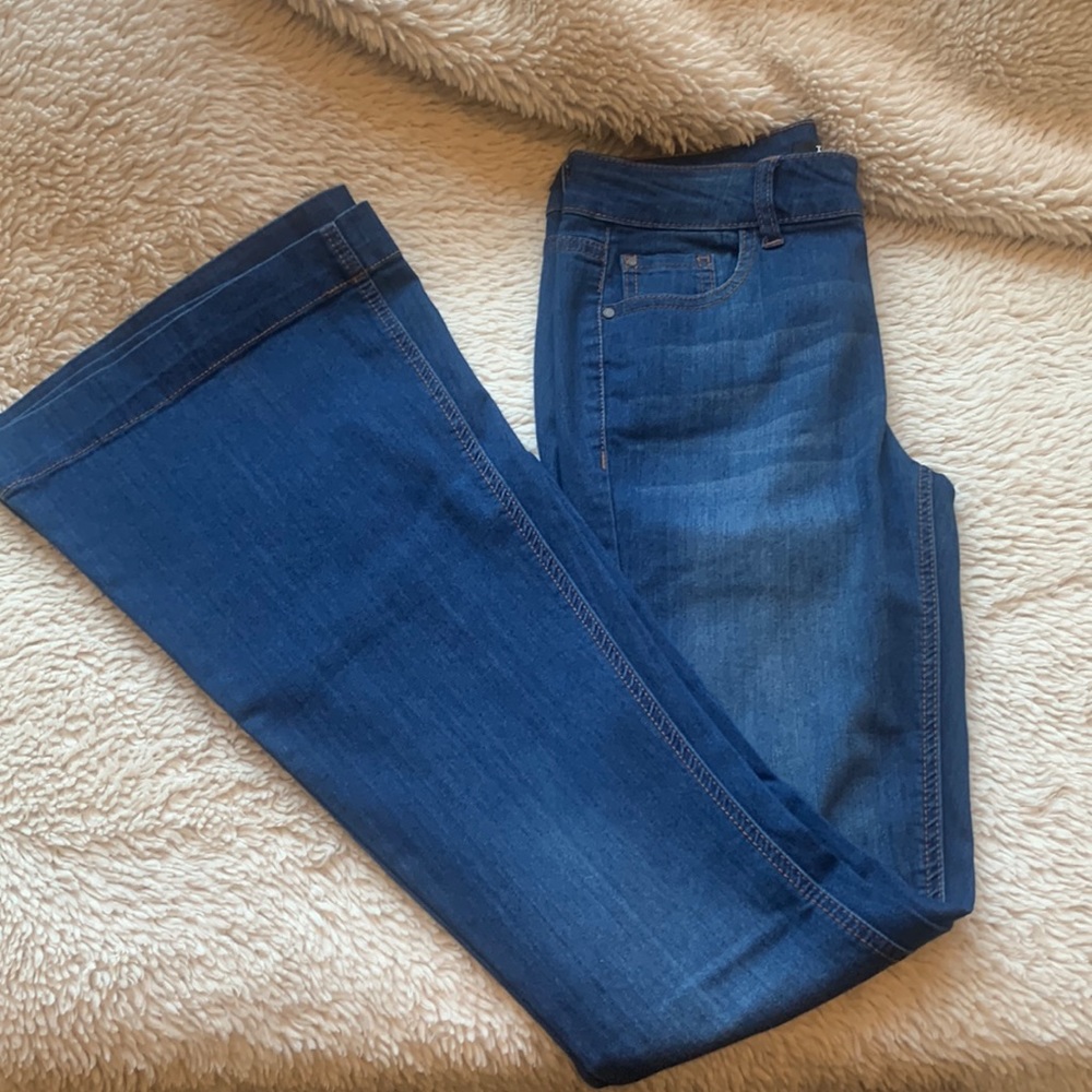 Refuge flare jeans size 4